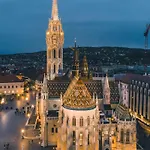 Hotel Three Corners Downtown 4*