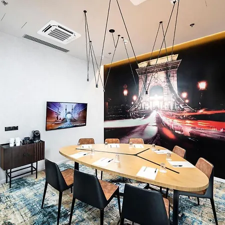 Three Corners Downtown Hotel 4*