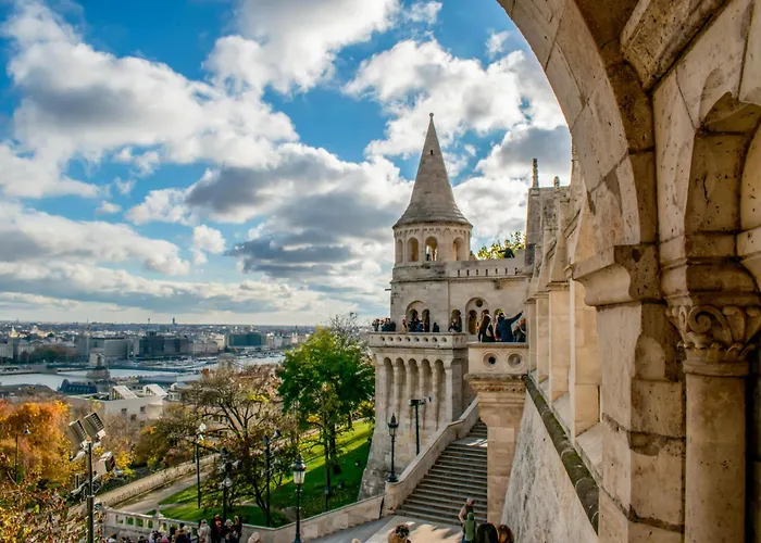 Hotel Three Corners Downtown 4*