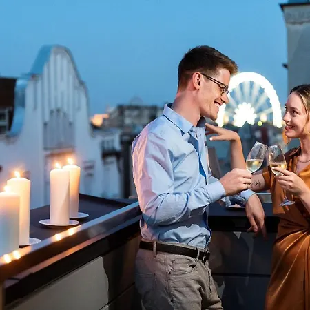 Three Corners Downtown 호텔