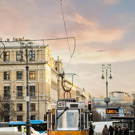Отель Three Corners Downtown