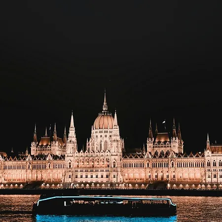 Three Corners Downtown Будапешт